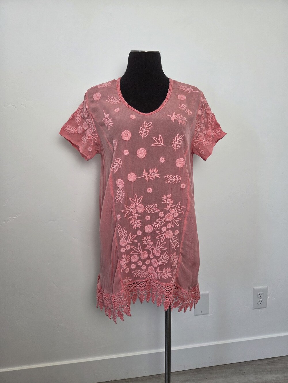 Karyn Seo Coral Pink Tunic Blouse Top Lace Trim Embroidered Floral Boho Beach XL